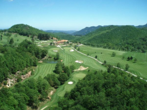 Гостиница Le Domaine de Falgos Golf & Spa  Сен-Лоран-Де-Сердан